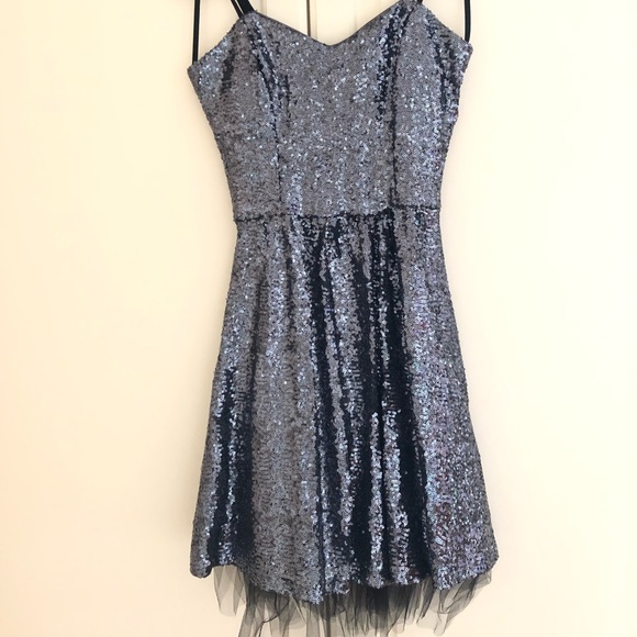 Girls Dress for Event (teenager) - Picture 1 of 2